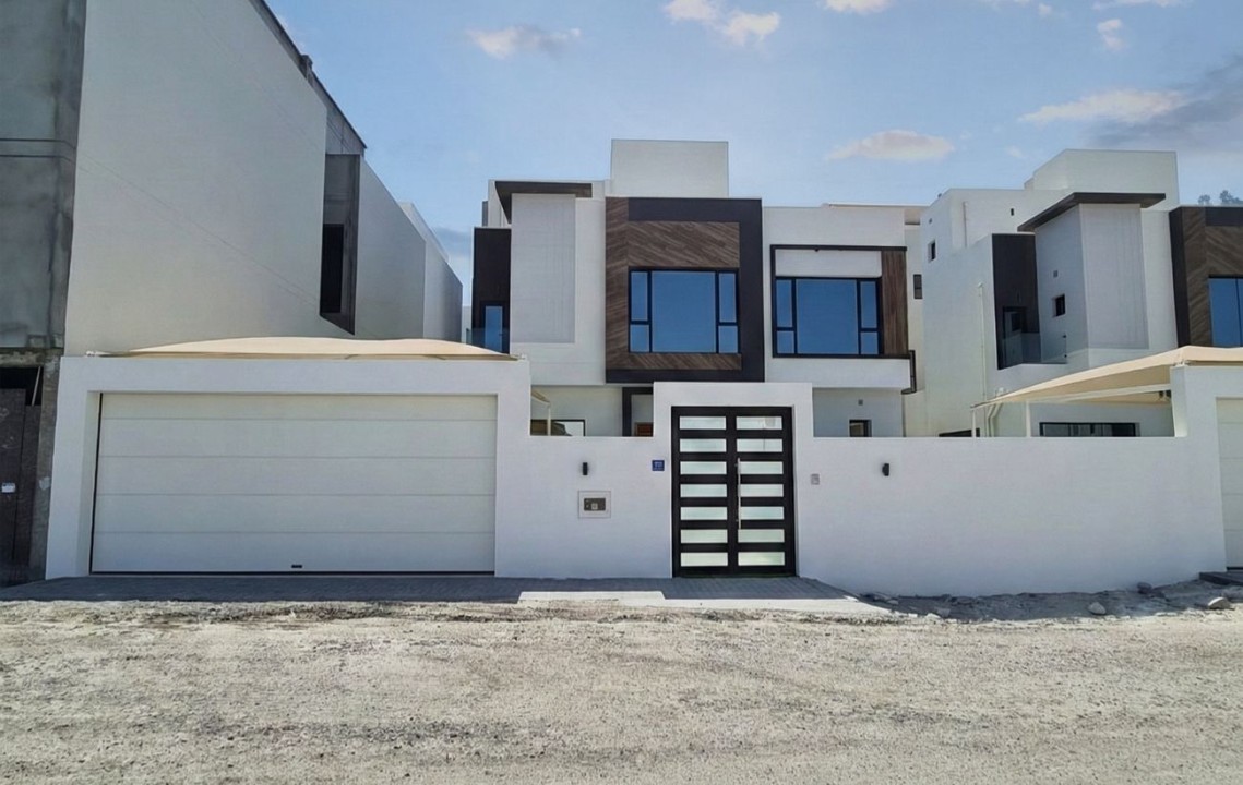 صورة فيلا للبيع في الحد #9035 0 