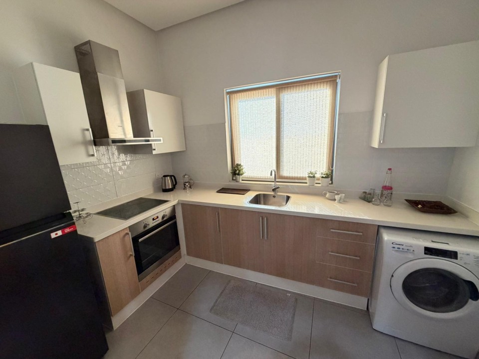 صورة شقة استوديو للإيجار في الجنبية #9152 4