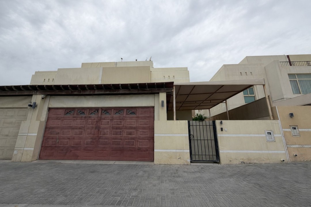 صورة فيلا للبيع في الجنبية #9621 0