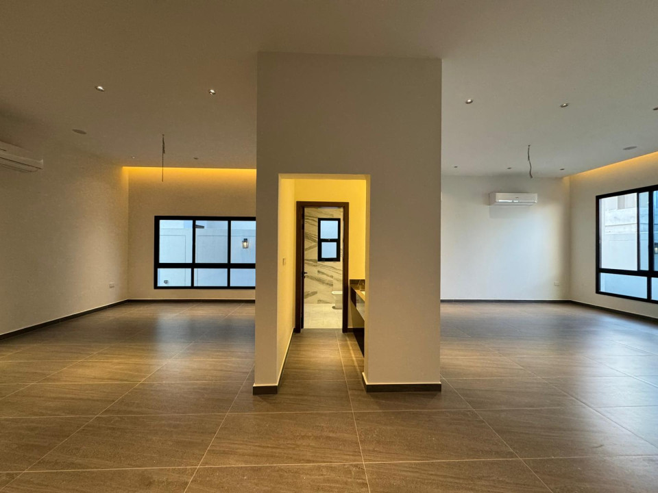 Villa for Sale in Sar Image #9744 5