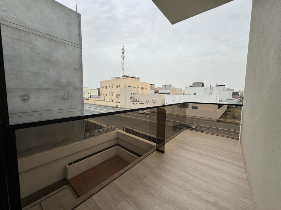 صورة فيلا للبيع في المالكية #9754 1