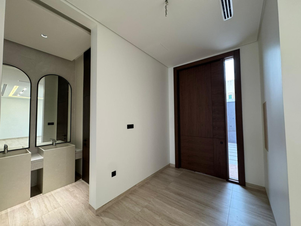 صورة فيلا للبيع في المالكية #9754 8