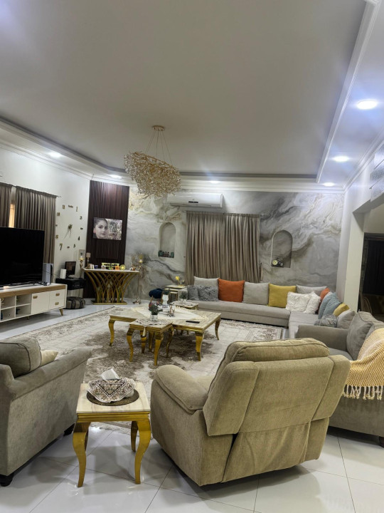 صورة فيلا للبيع في مدينة حمد #9901 1