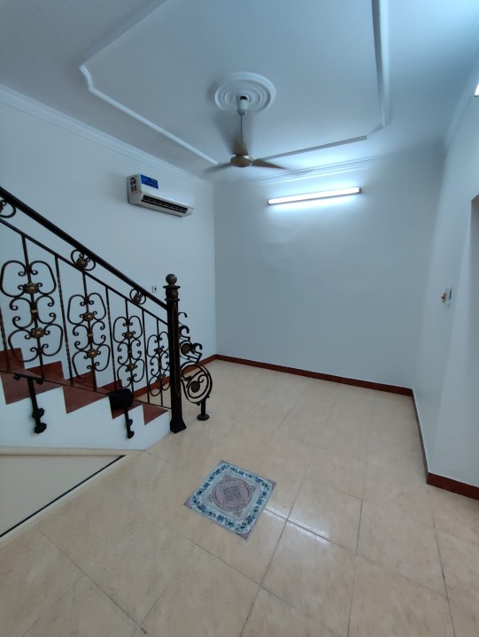 property 7574 image 2