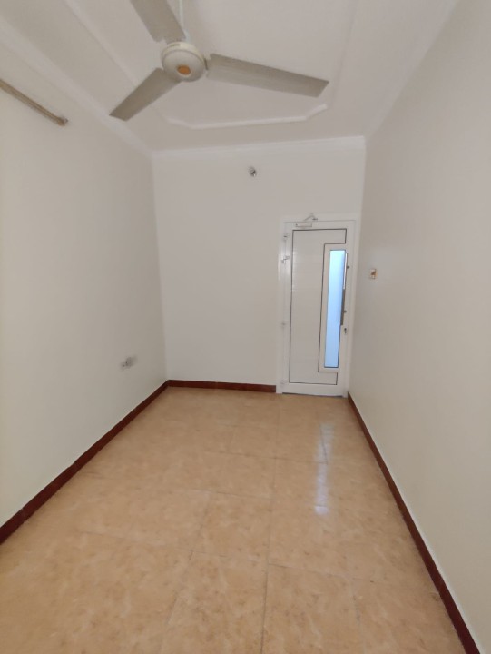 property 7574 image 3