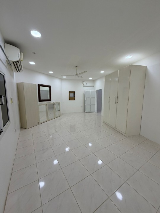 صورة شقة للإيجار في بني جمرة #7956 1