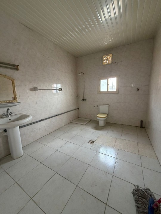 صورة فيلا للإيجار في توبلي #8016 1