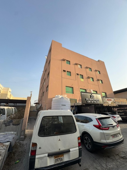 صورة مبنى للإيجار في سند #8045 0 