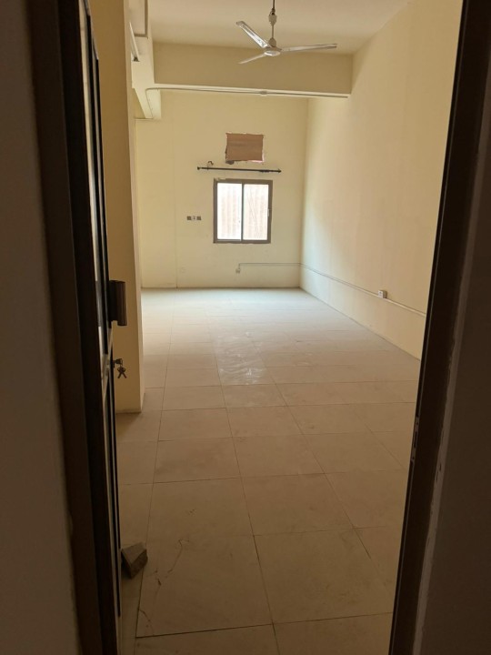 صورة مبنى للإيجار في سند #8045 7