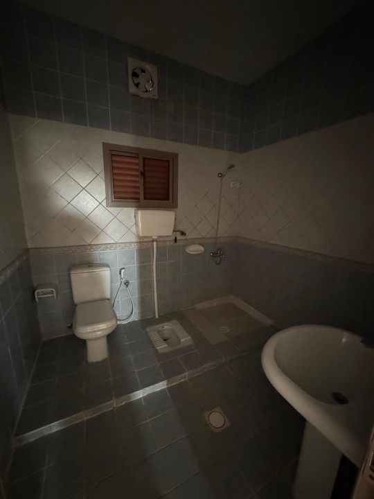 صورة شقة للإيجار في جدحفص #8890 1