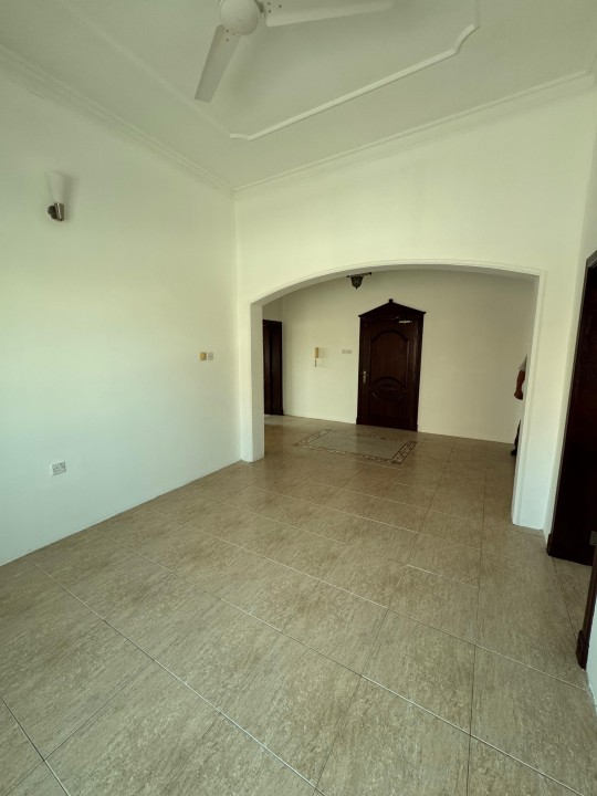 صورة شقة للإيجار في جدحفص #8890 2