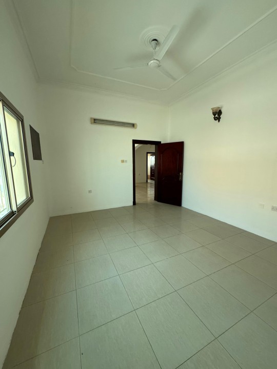 صورة شقة للإيجار في جدحفص #8890 3