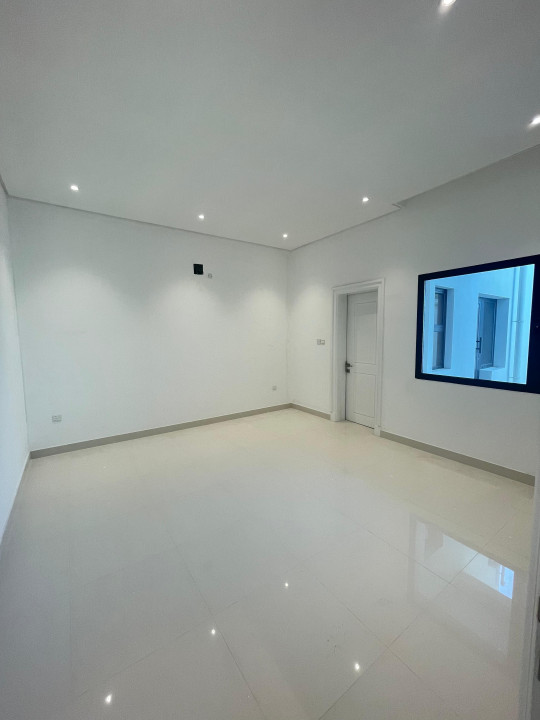 Villa for Sale in Shahrakkan Image #9699 4