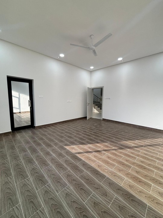 Villa for Sale in Durrat Al Muharraq Image #7954 0