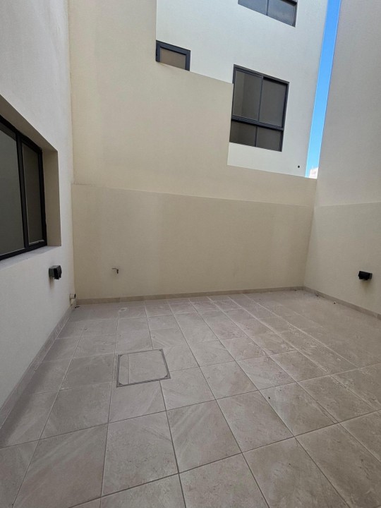 Villa for Sale in Durrat Al Muharraq Image #7954 9