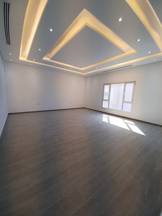 Villa for Sale in Sar Image #8058 0