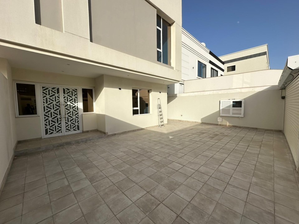 Villa for Sale in Shakhura Image #8212 1