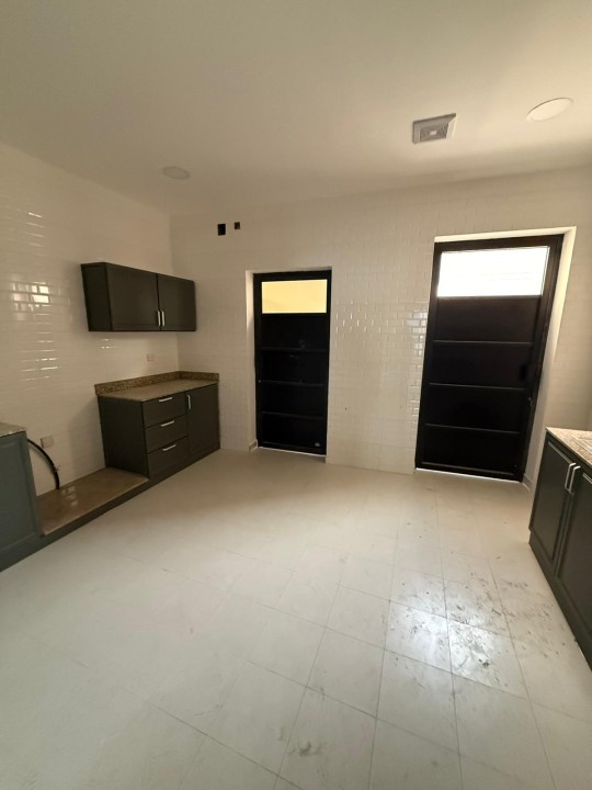 Villa for Sale in Arad Image #8282 8