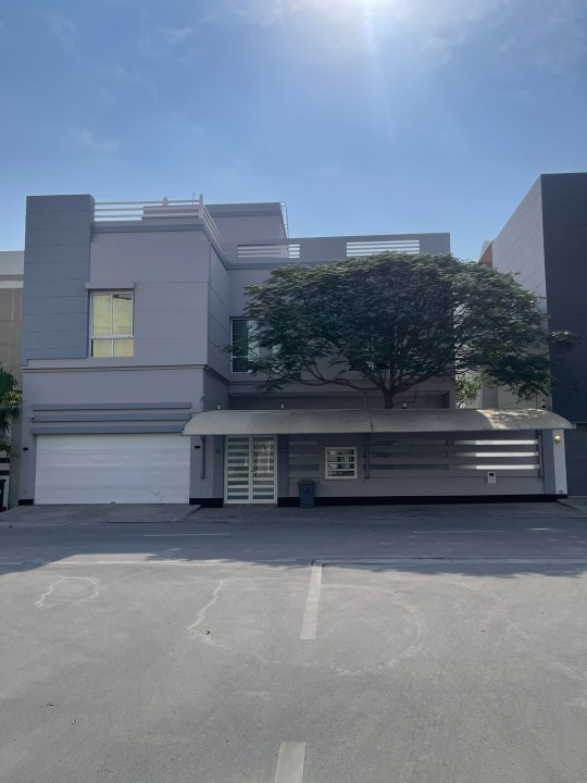 Villa for Sale in Sar Image #8389 0