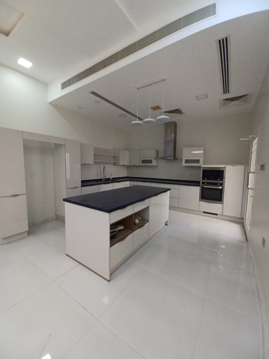 Villa for Sale in Sar Image #8389 4