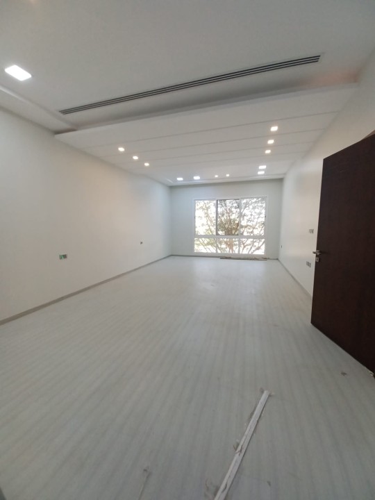 Villa for Sale in Sar Image #8389 7