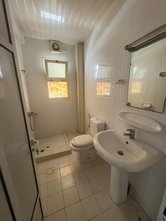 Villa for Rent in Buqwa Image #8695 3