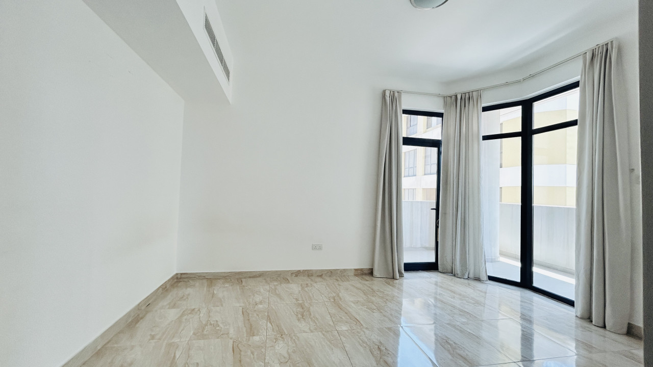 Apartment for Rent in Juffair Image #10076 4