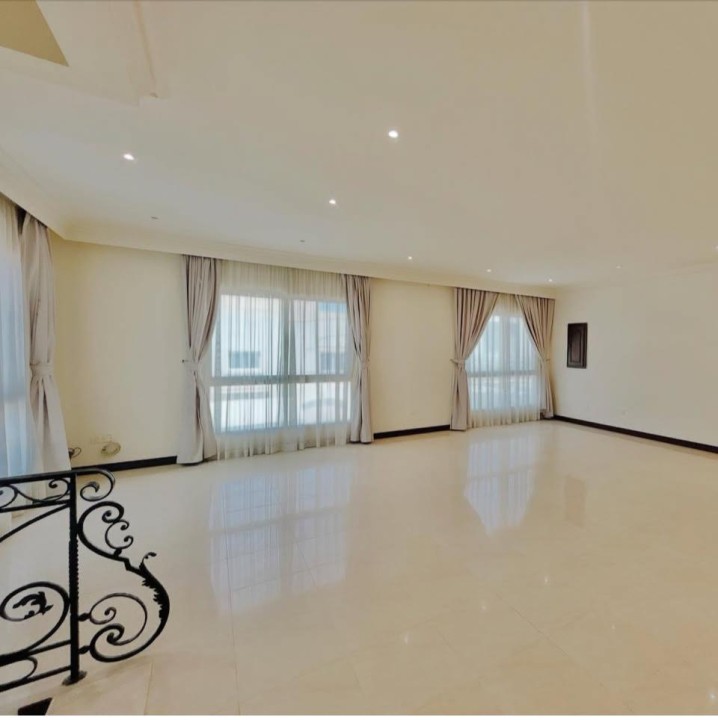 صورة فيلا للبيع في البسيتين #9278 3