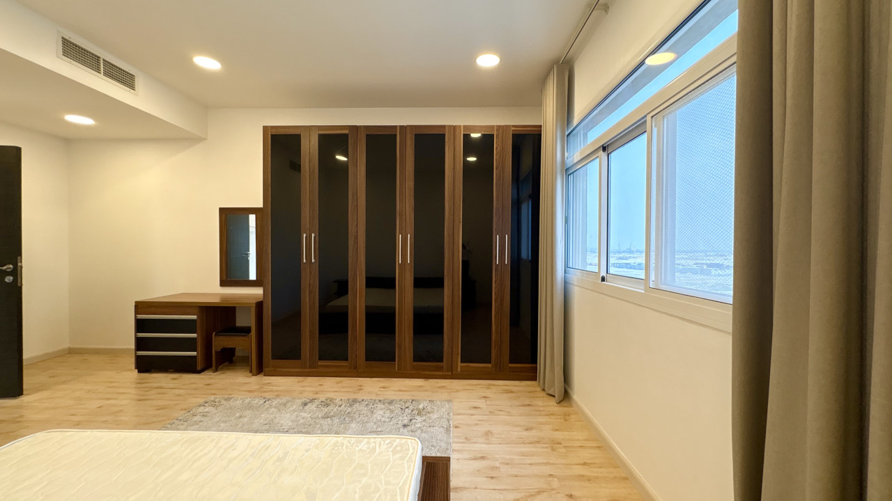 صورة شقة للإيجار في الجنبية #9753 6