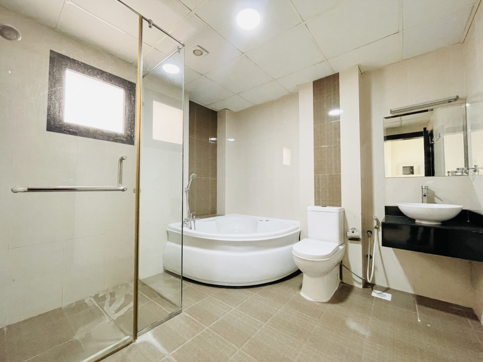 Apartment for Sale in Juffair Image #9875 7