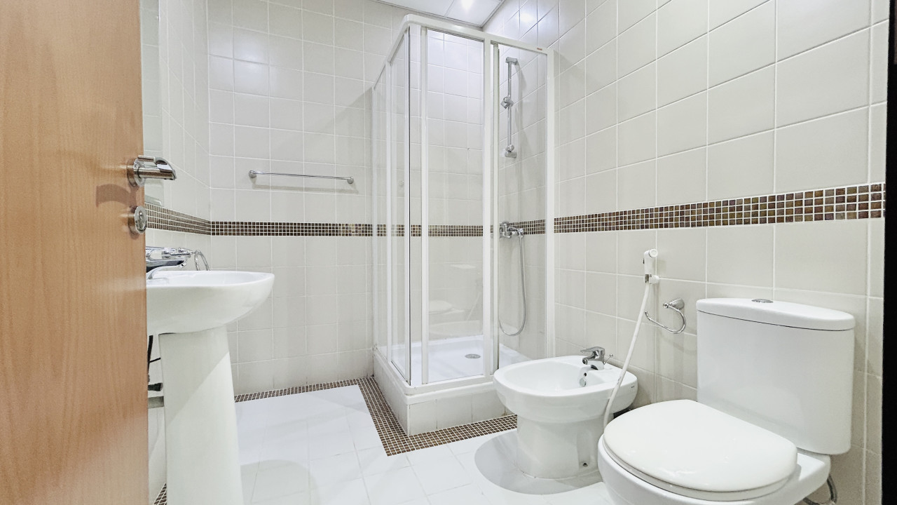 Apartment for Rent in Juffair Image #9898 7