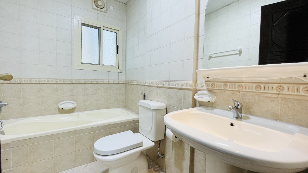 Apartment for Rent in Juffair Image #9912 6
