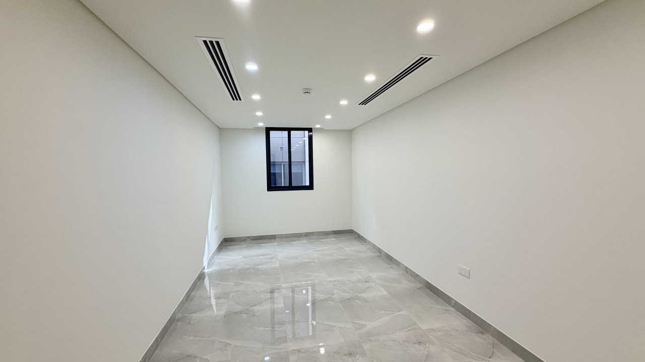 Office for Rent in Diyar Al Muharraq Image #9921 6