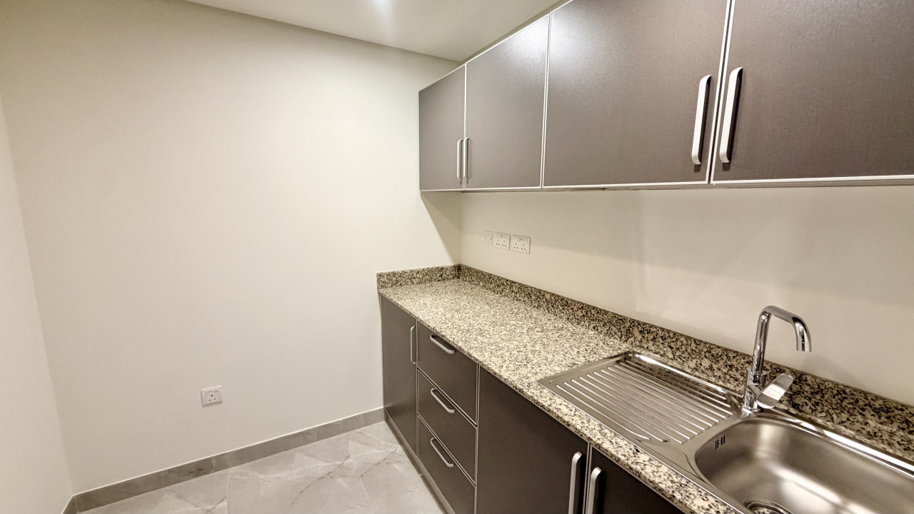 Office for Rent in Diyar Al Muharraq Image #9921 7