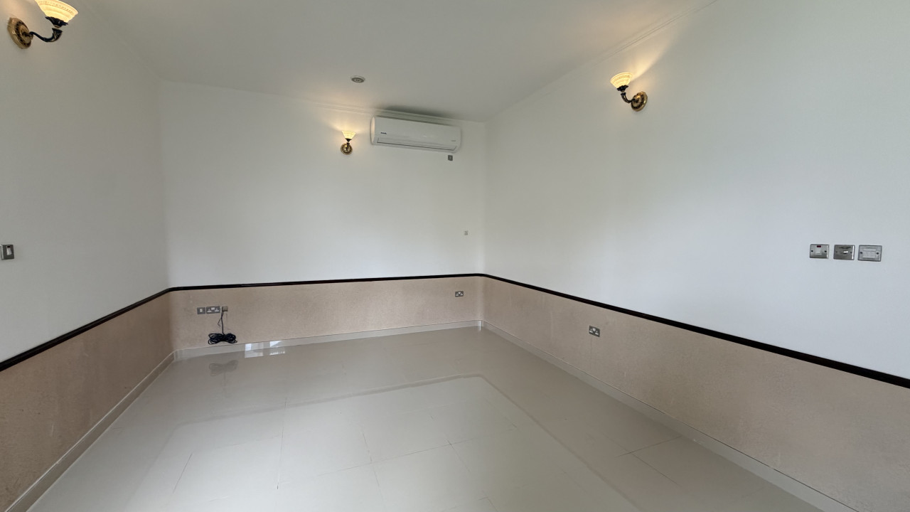 صورة فيلا للإيجار في البديع #9970 5