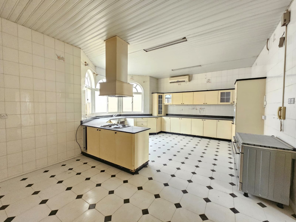 Villa for Sale in Zinj Image #10025 4