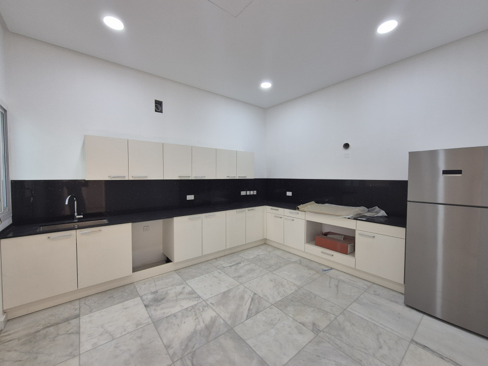 Villa for Sale in Sar Image #12592 3