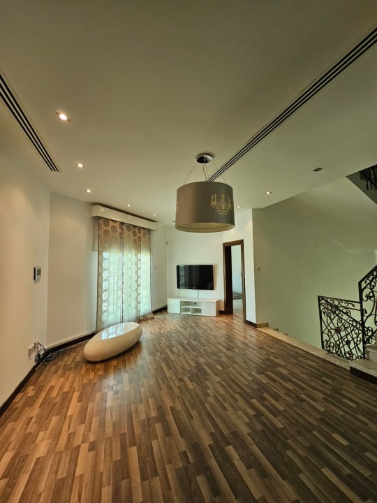 Villa for Sale in Sar Image #8466 8