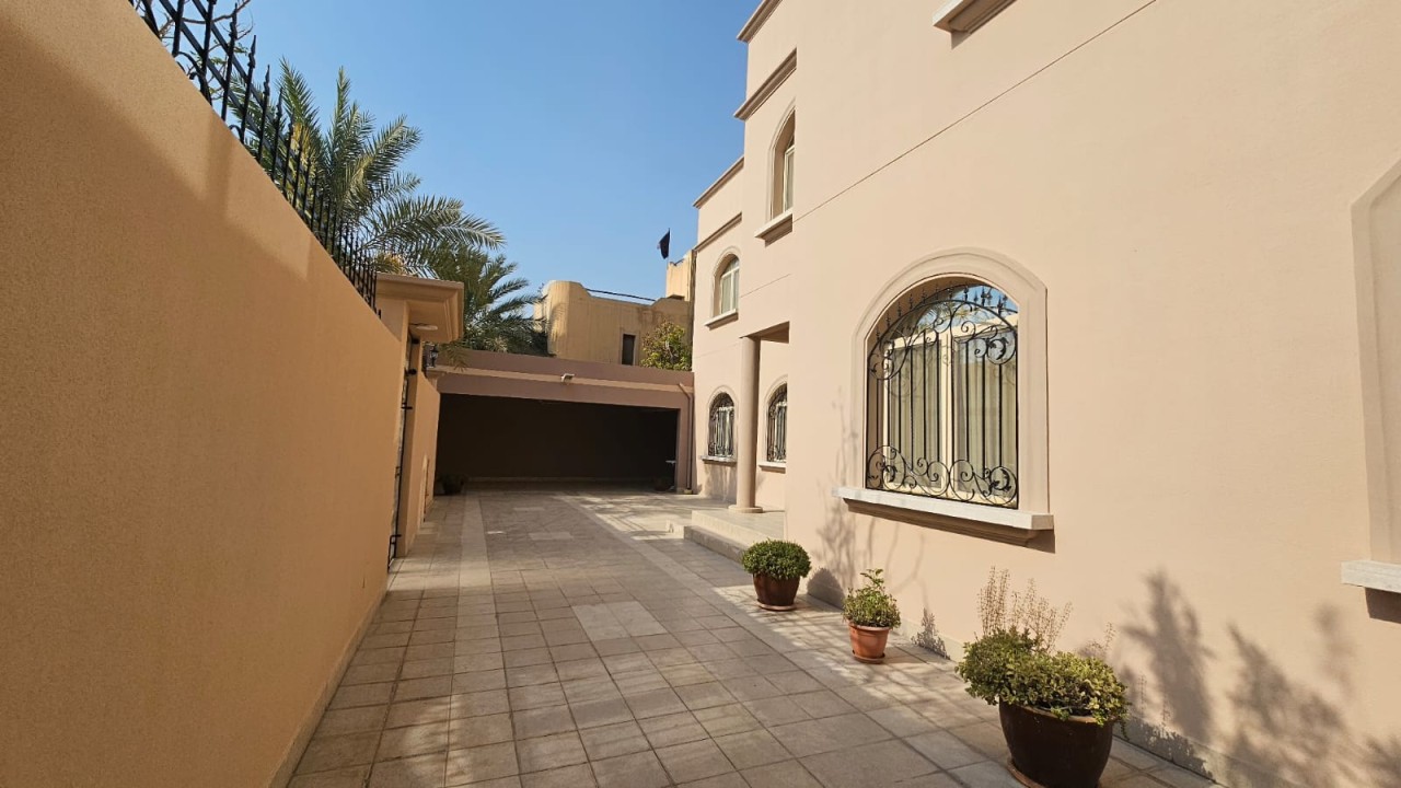 Villa for Sale in Janabiyah Image #8469 1