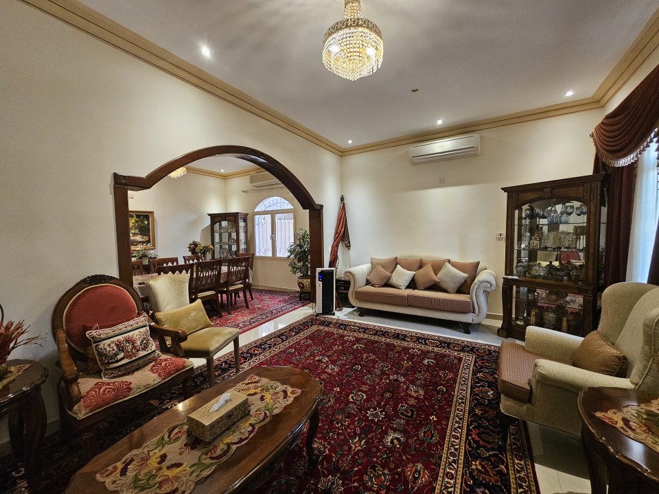 Villa for Sale in Janabiyah Image #8469 6