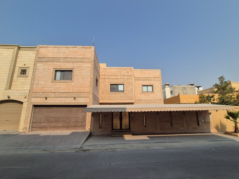 صورة فيلا للبيع في كرزكان #9372 0