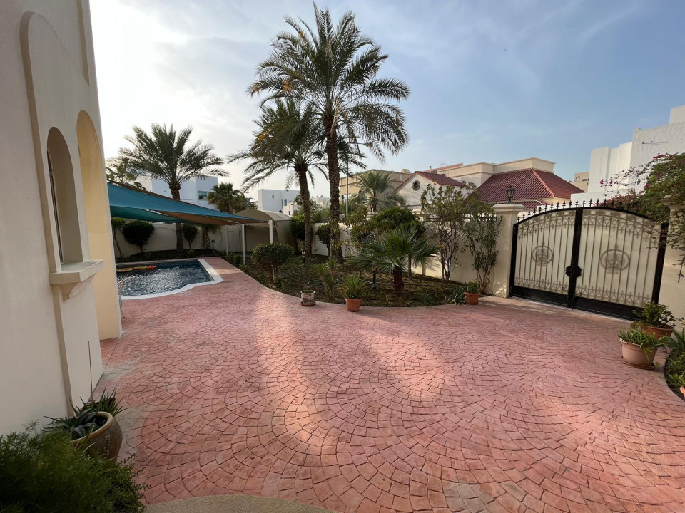 Villa for Sale in Sar Image #9739 0