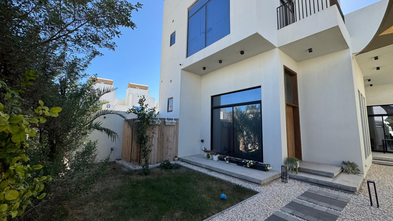 صورة فيلا للبيع في جد الحاج #9814 1