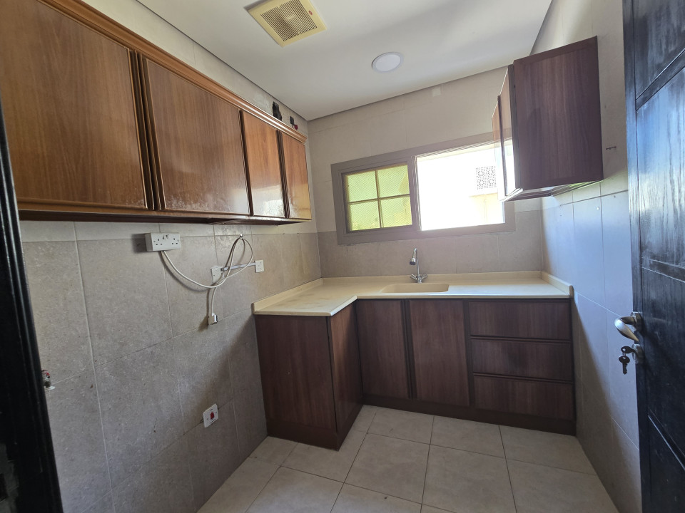 Apartment for Rent in Janabiyah Image #11773 3