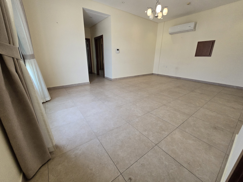 Apartment for Rent in Janabiyah Image #11774 8