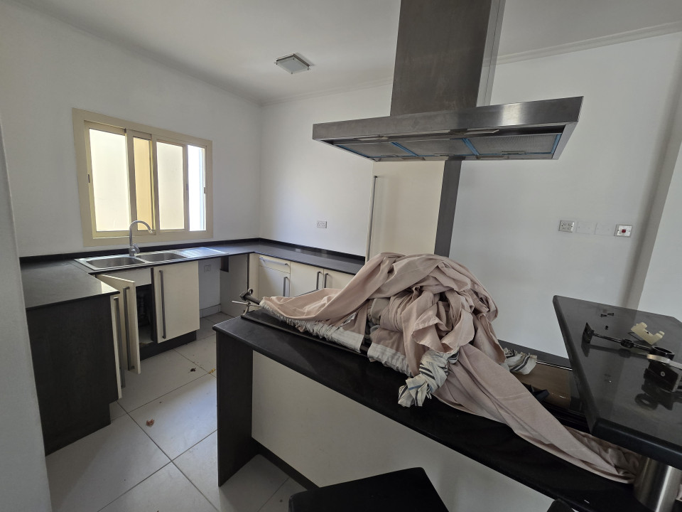 صورة شقة للإيجار في الجنبية #11946 1
