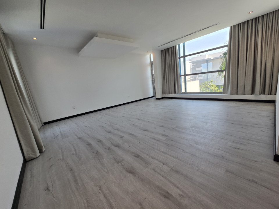 Villa for Rent in Sar Image #12568 4