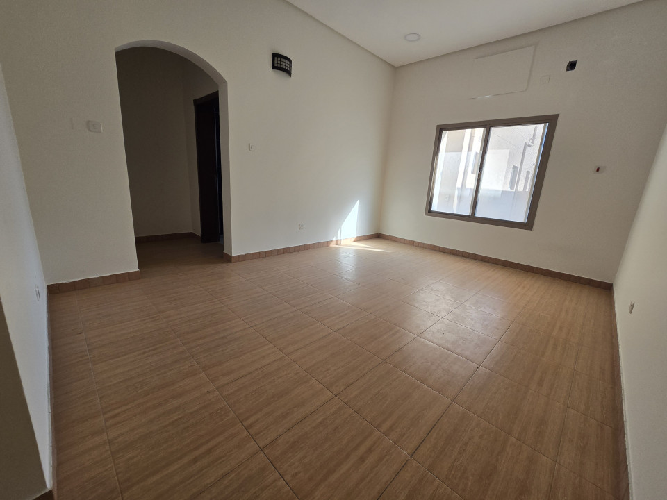صورة شقة للإيجار في الجنبية #12579 1