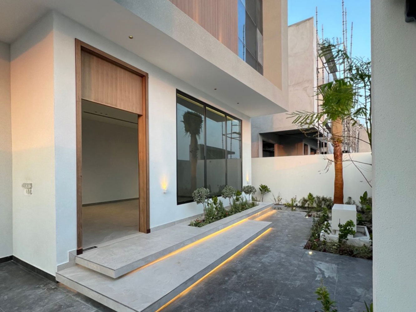 property 2150 image 1