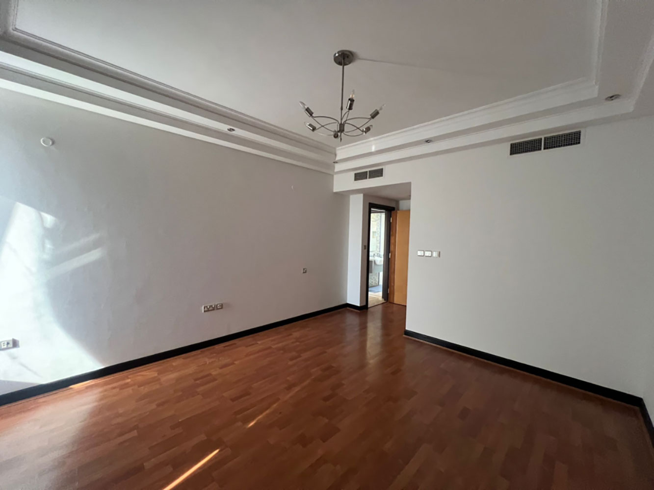 property 3737 image 4